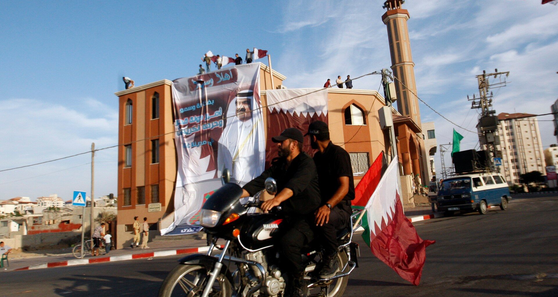 Sheikh Hamad: The Arab leader who broke Israel’s siege on Gaza | Israel-Palestine conflict News