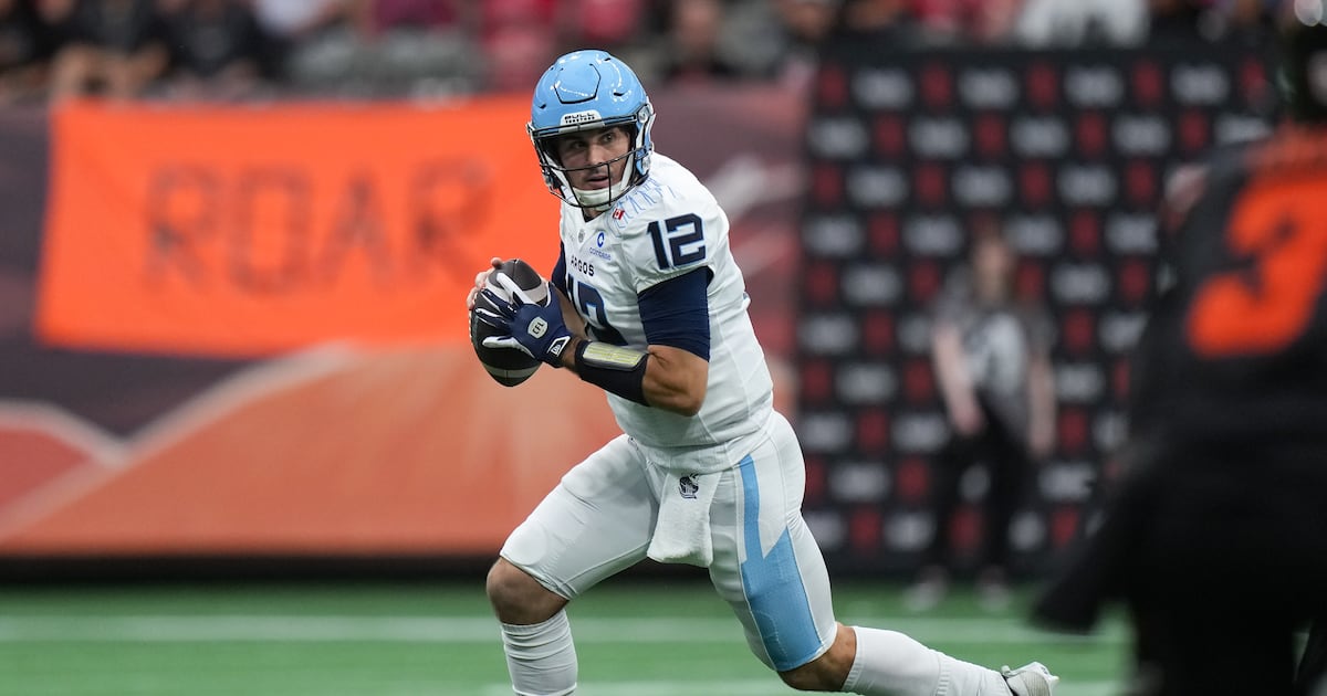Toronto Argonauts QB Chad Kelly leaves win over BC Lions early with neck injury