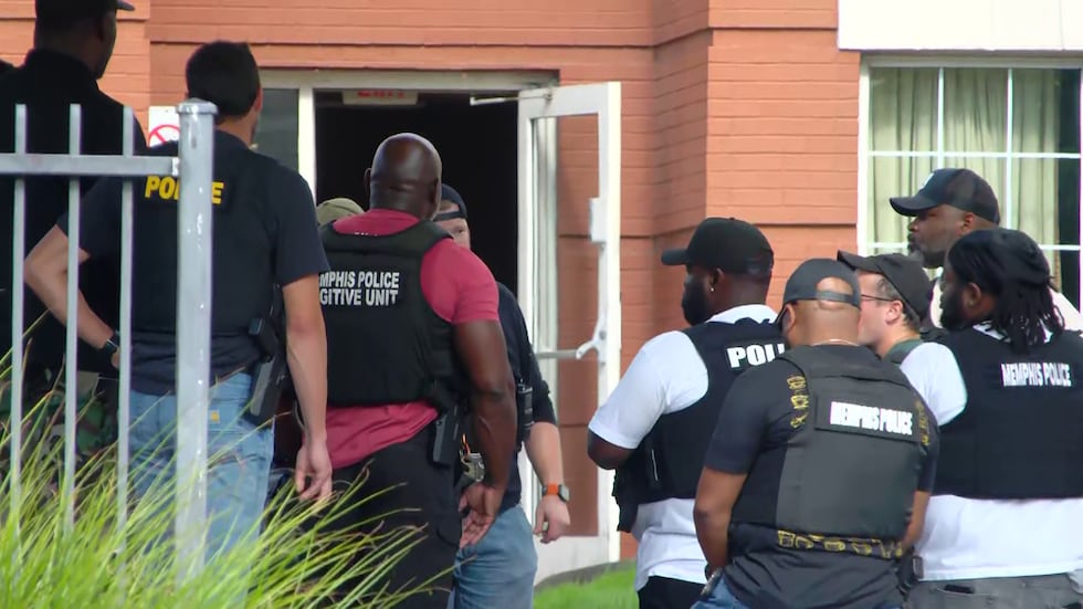 Memphis Safe Task Force surround East Memphis hotel