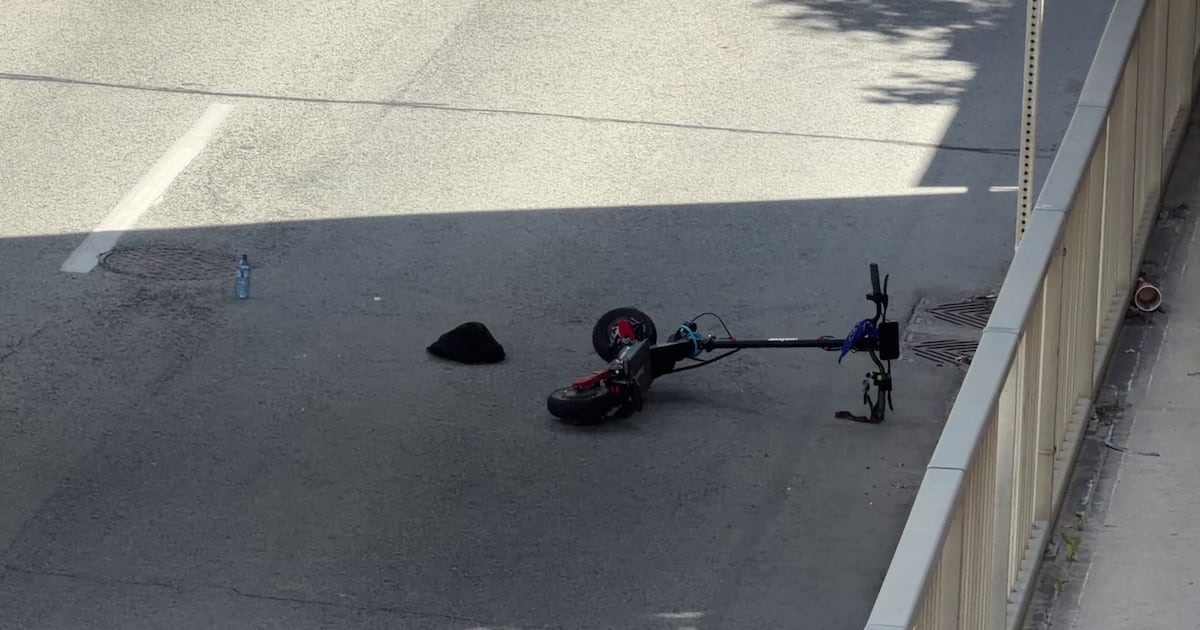 Two youths injured in e-scooter accident in Etobicoke