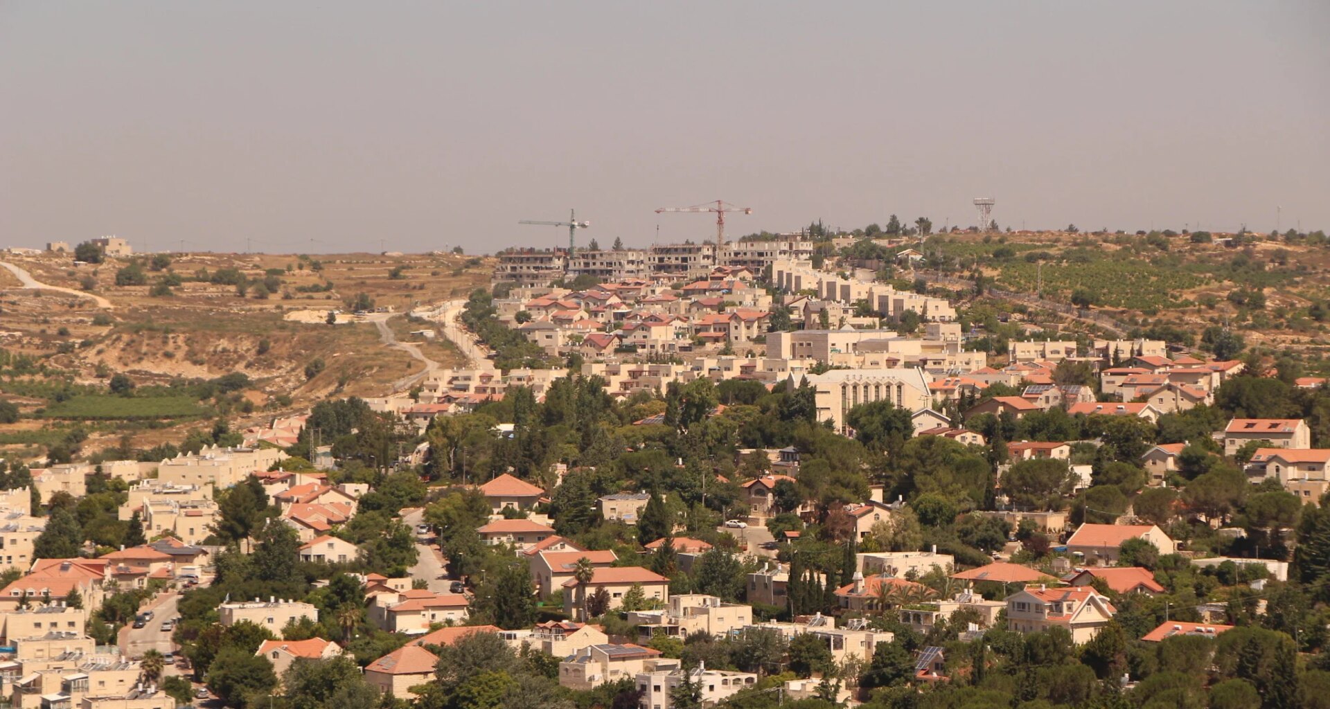 Ireland passes bill banning Israeli goods made in East Jerusalem and West Bank