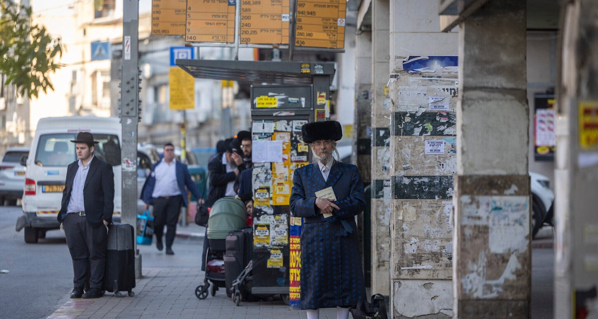 Bnei Brak set to implement gender segregation on two main streets -- report