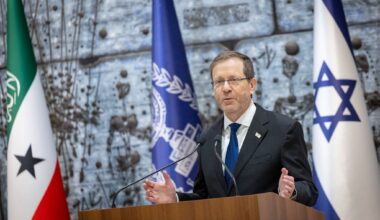 Herzog, opposition leaders assail government for declaring it will disobey High Court