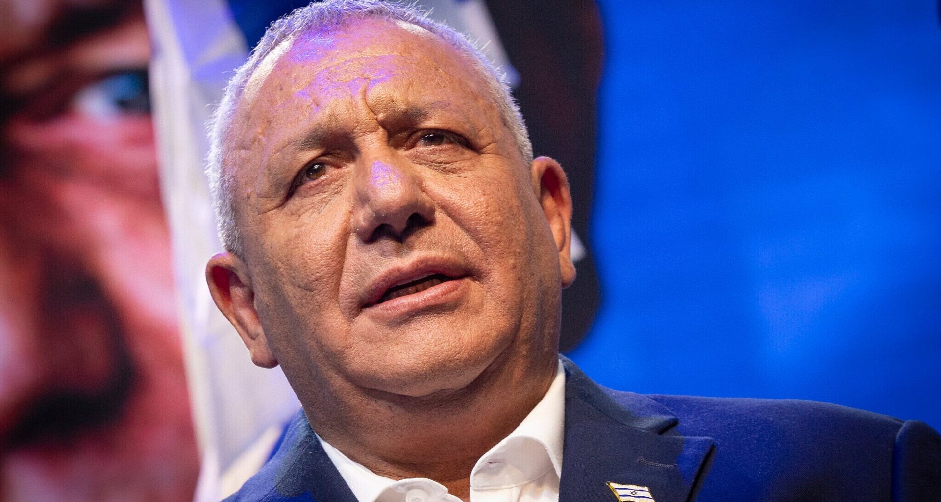 Opposition Zionist bloc led by Eisenkot would win narrow 61-seat majority - poll