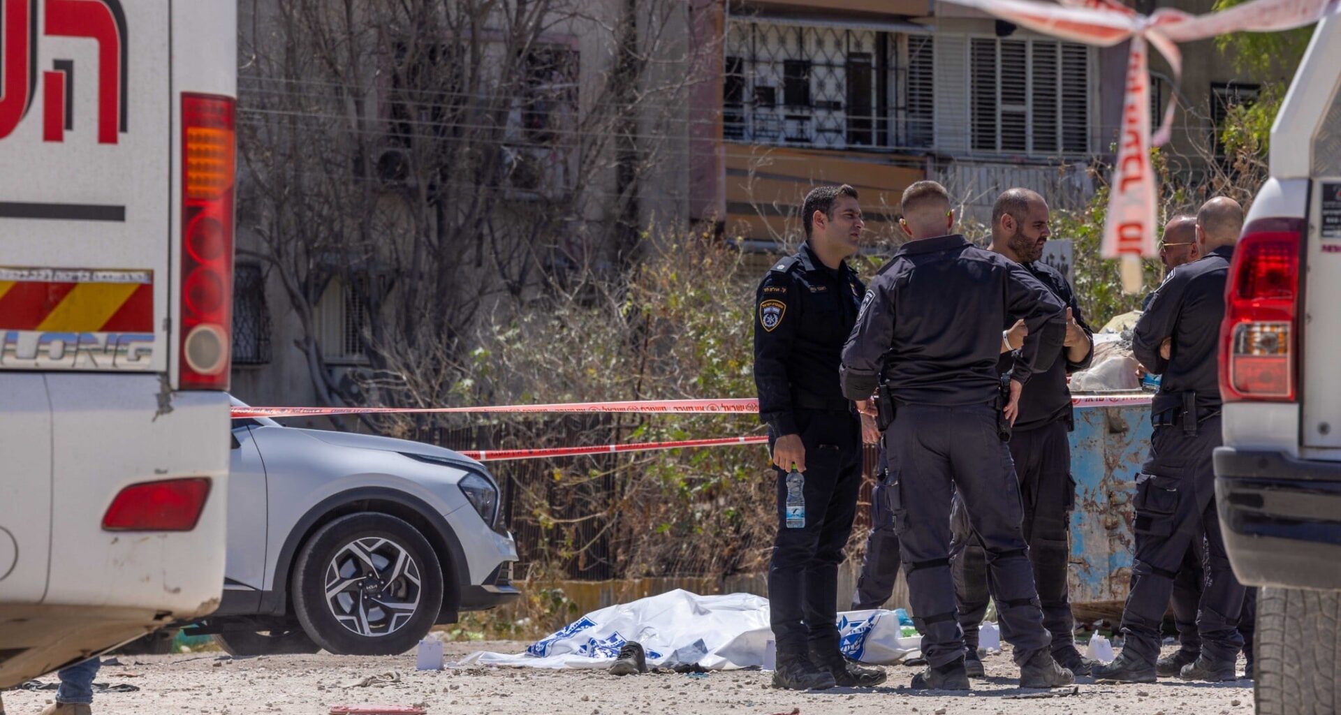 Knife-wielding man in Lod killed by police, who say it was a terror attack