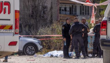 Knife-wielding man in Lod killed by police, who say it was a terror attack
