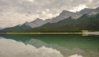 Young woman slips and dies while hiking in Kananaskis