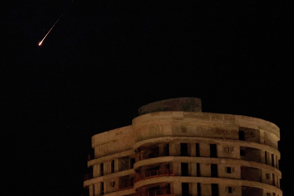 Israelis search for peace in war's fire