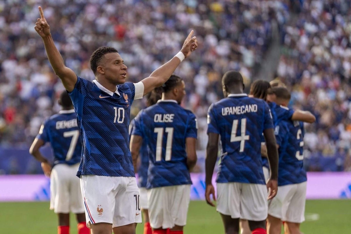 In a World Cup of chaos, France look unstoppable