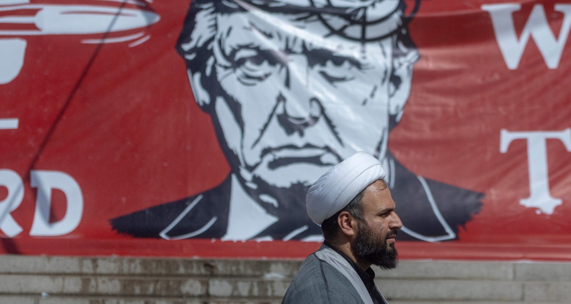 Paying Off Iran Is the Only Way to End Trump's War