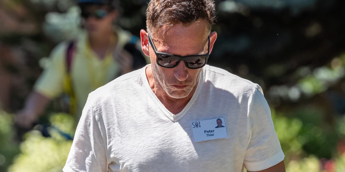 The global rich like Peter Thiel are eyeing the exit door. Argentina wants to be a new safe haven
