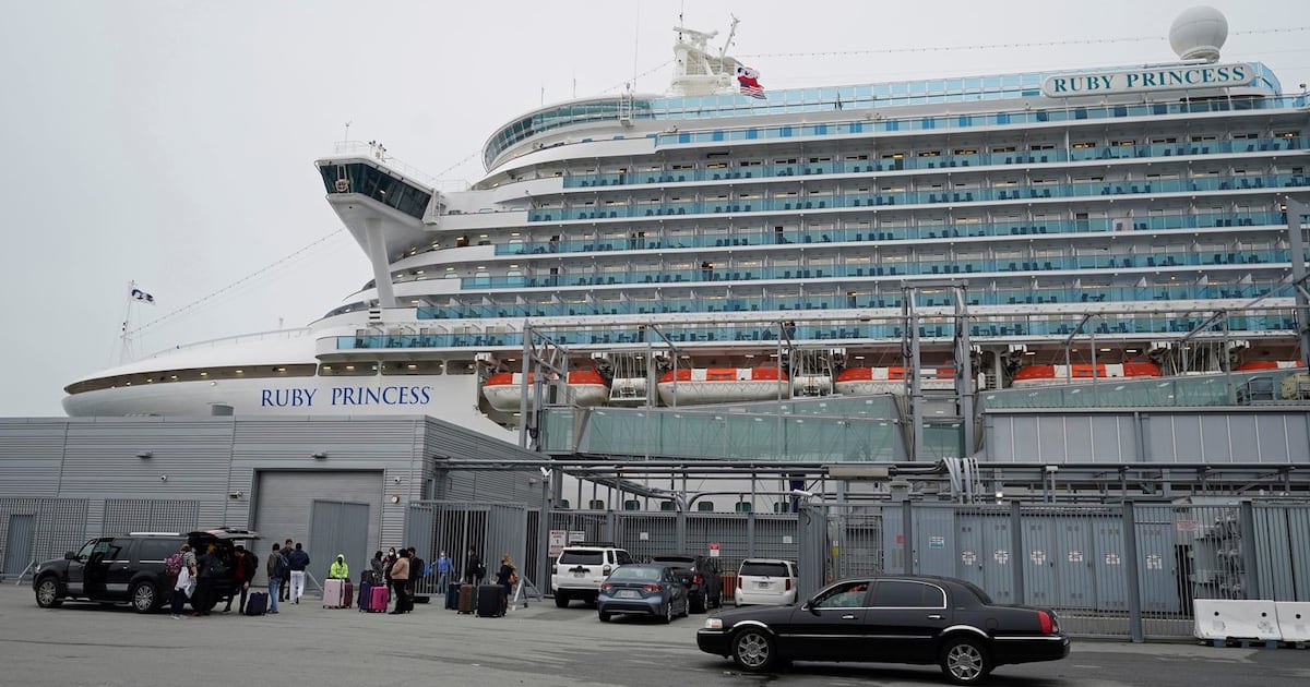 125 passengers and crew hit with highly contagious stomach virus on cruise from San Francisco - CTV News