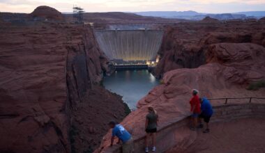Historically low water level in two crucial U.S. reservoirs threatens water and power for millions - CTV News