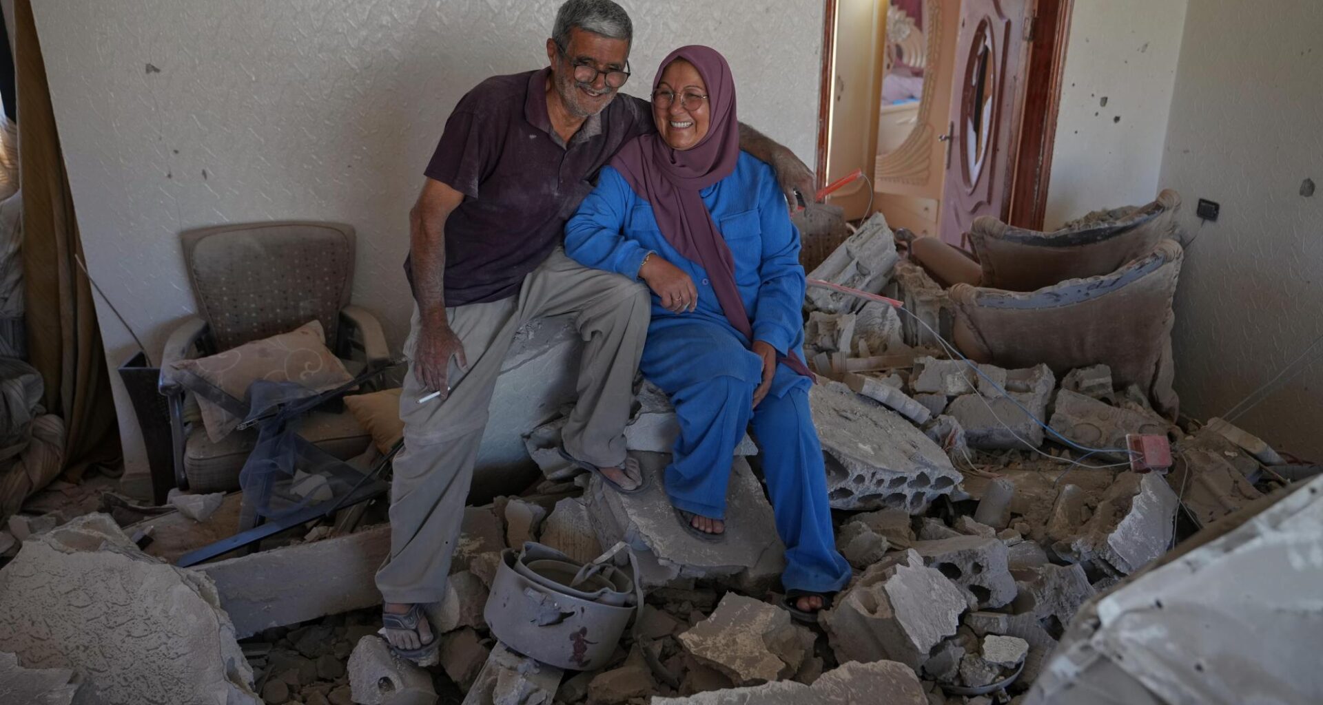 Lebanese couple is among those returning to shattered homes under deal