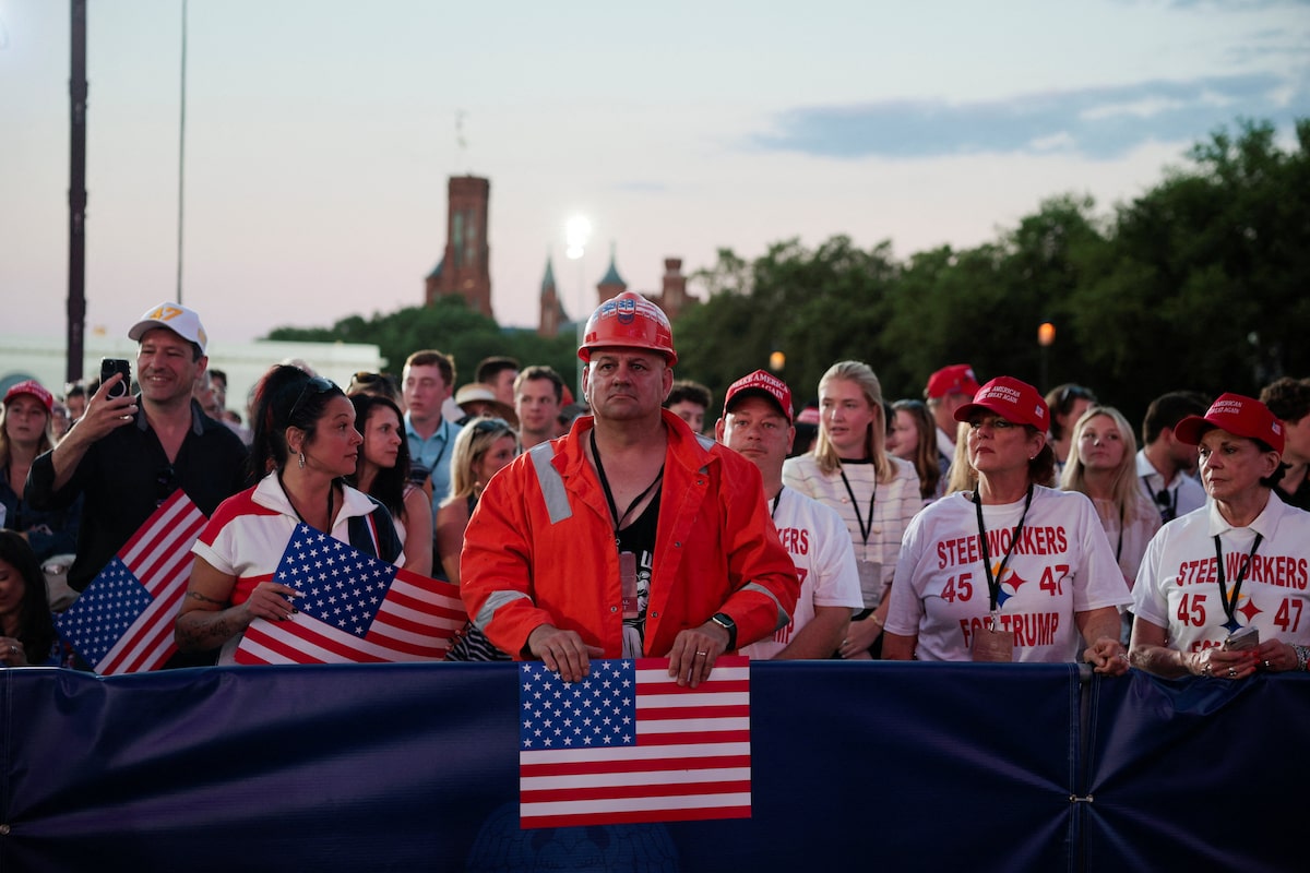 Two major U.S. unions call for return to ‘stable’ trade relationship with Canada