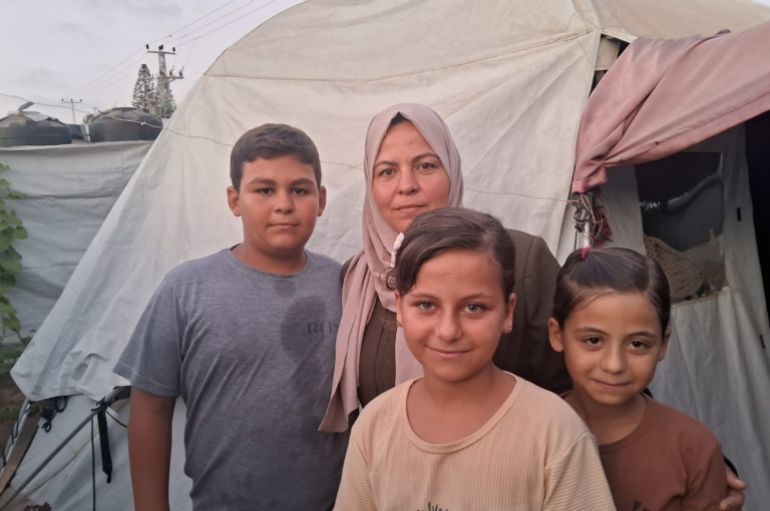 Nadia Almukayed and her three children, Muhammad, 13, Malak, 11, and Hala, 8 [Courtesy of Nadia Almukayed]