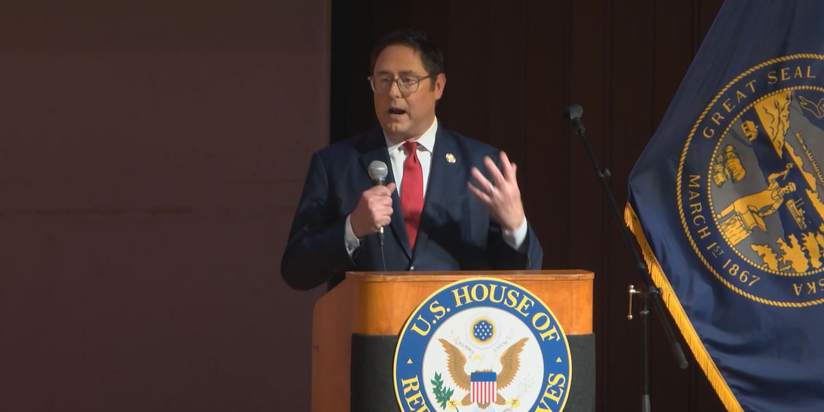 Rep. Mike Flood takes litany of questions on Trump, Iran War and Israel at Lincoln town hall