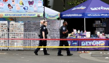 Shooting at Seattle food festival kills three and injures four, fire official says