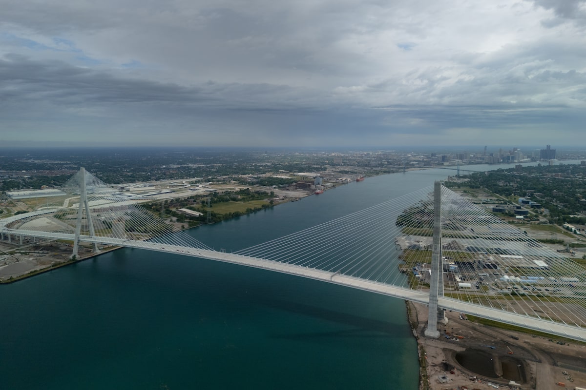 Splitting Gordie Howe bridge profits with U.S. ‘good deal’ for both countries, minister says