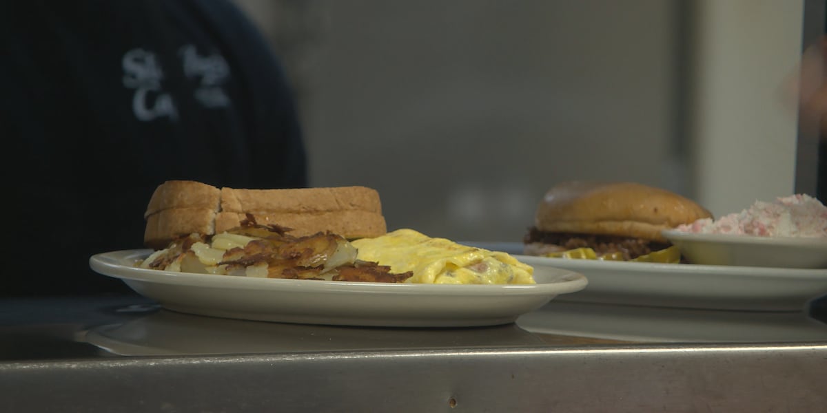 Lincoln restaurants pull menu items temporarily in midst of cyclosporiasis outbreak