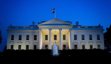 White House officials asked to turn over phones as Wiles, Patel lead intensifying leak probe: CNN Exclusive - CTV News