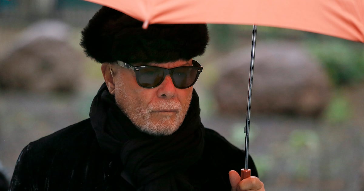Former pop star charged with sexual offences dating back to ’70s, ’80s - CTV News
