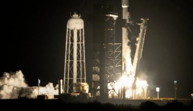 A discarded SpaceX rocket is on a high-speed collision course with the moon - CTV News