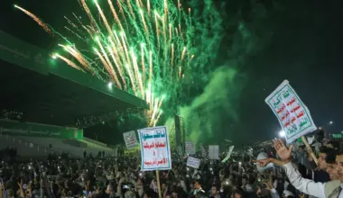 A new threat by Yemen's Houthis could widen the Iran war and put another trade chokepoint at risk