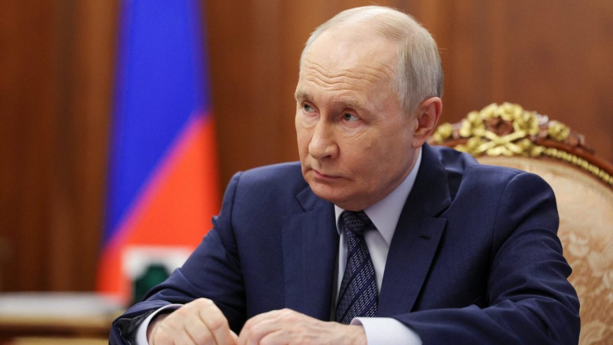 Russia's President Vladimir Putin attends a meeting with Minister of Transport Andrei Nikitin in Moscow, Russia, June 15, 2026. Sputnik/Vyacheslav Prokofyev/Pool via REUTERS ATTENTION EDITORS - THIS IMAGE WAS PROVIDED BY A THIRD PARTY.