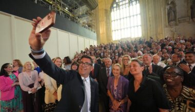 Burnham faces first Labour mutiny over Mahmood's hardline immigration reforms