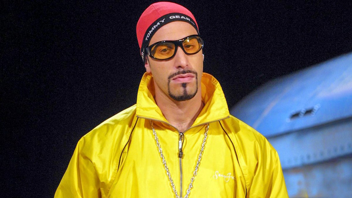 Da Ali G Show (c) Channel 4 Note to editors: Usage Rights: FOR BRITBOX RELATED EDITORIAL USE ONLY. IF YOU USE REPRODUCE THIS IMAGE, YOU MUST SPECIFICALLY MENTION THE PROGRAMME IN EDITORIAL COPY AND NOT REPRODUCE SIMPLY TO PROMOTE BRITBOX AS A PLATFORM. THIS IS DUE TO AGREED USAGE RIGHTS BY COPYRIGHT OWNERS. This image is under copyright and can only be reproduced for editorial purposes in your print or online publication. This image cannot be syndicated to any other third party. BritBox Press Picture Publicity enquiries to iwona.karbowska@itv.com TV Still Britbox/ITV