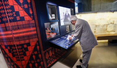 Heritage Minister wrong to criticize Palestinian exhibit, says NDP Leader Lewis