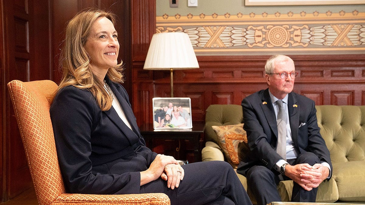 Mikie and Phil in the governors office in New Jersey