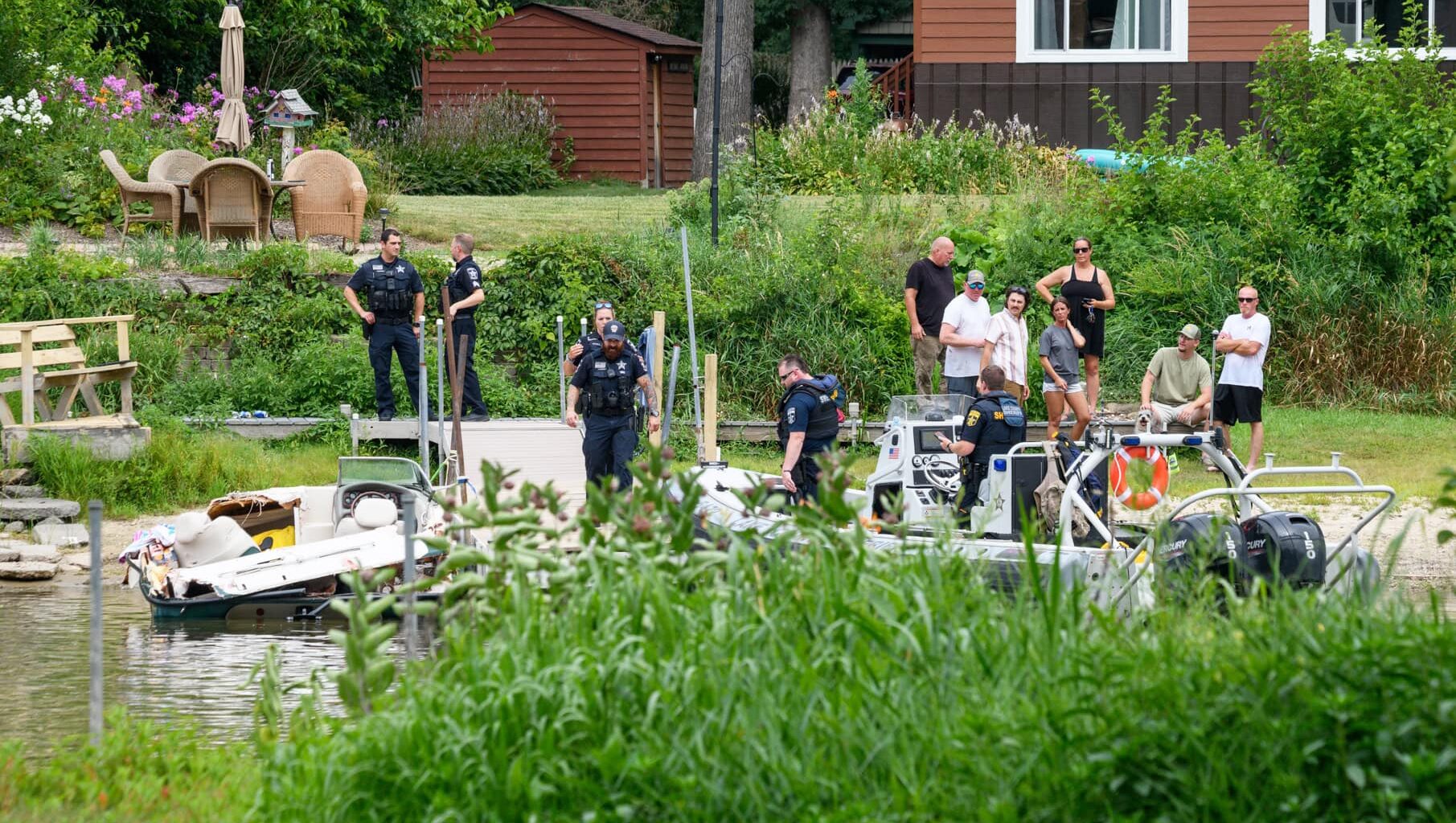 1 dead, others injured after speeding boat rides over another boat on Fox River near McHenry
