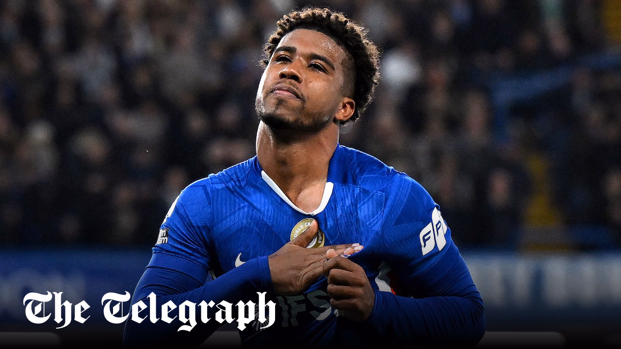 Manchester United agree £50m deal for Chelsea’s Andrey Santos