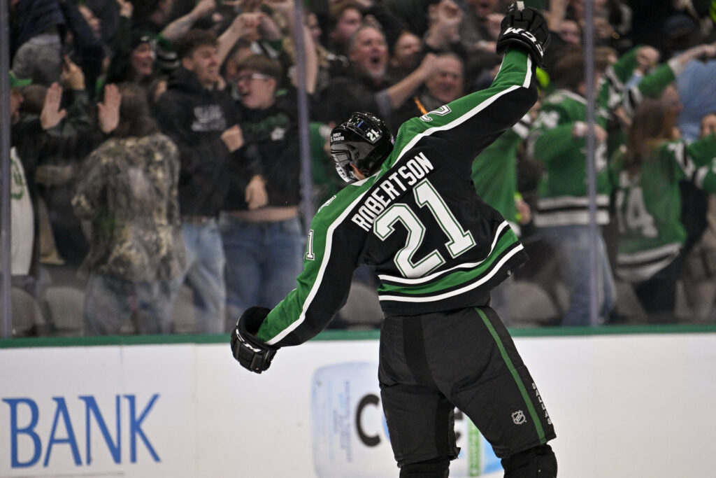 Dallas Signs Jason Robertson To One-Year Deal – Pro Hockey Rumors