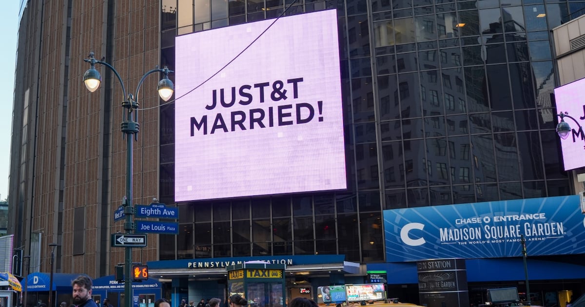 Taylor Swift and Travis Kelce are officially married in elaborate Madison Square Garden ceremony - CTV News