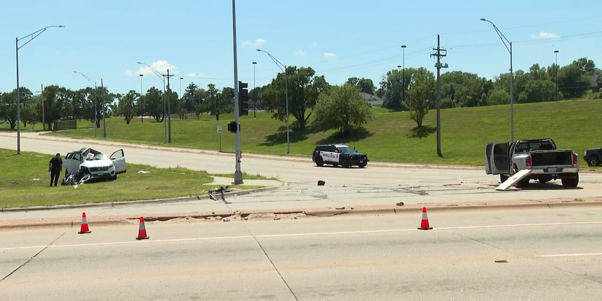 One killed, two juveniles hospitalized after crash in northwest Omaha, police say