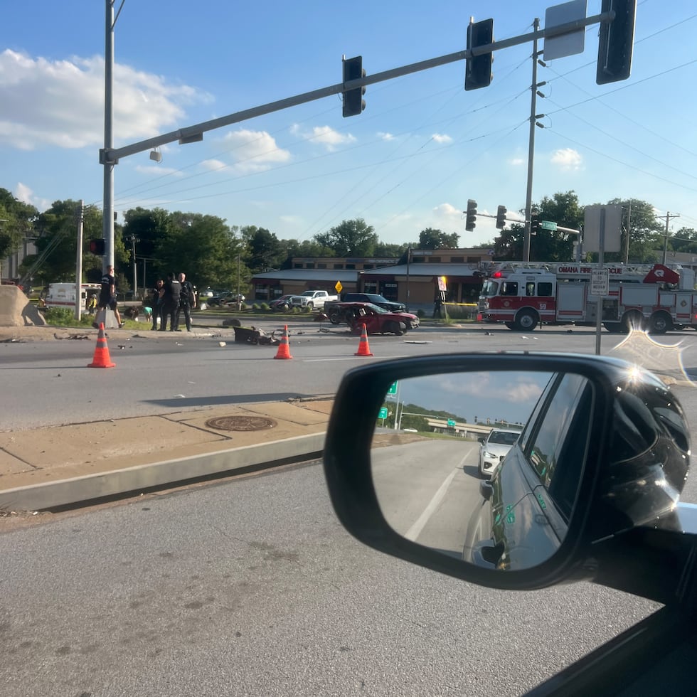 Center street crash