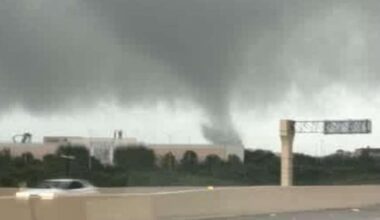 WATCH LIVE: Reports of tornado touching down in northwest Bexar County near The Rim, damage reported