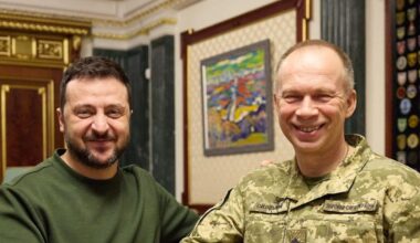 Politicians vs generals: Ukraine's long, hidden war within