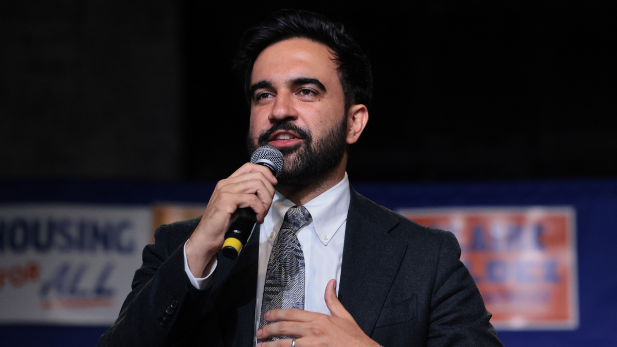 Zohran Mamdani speaks at Claire Valdez event