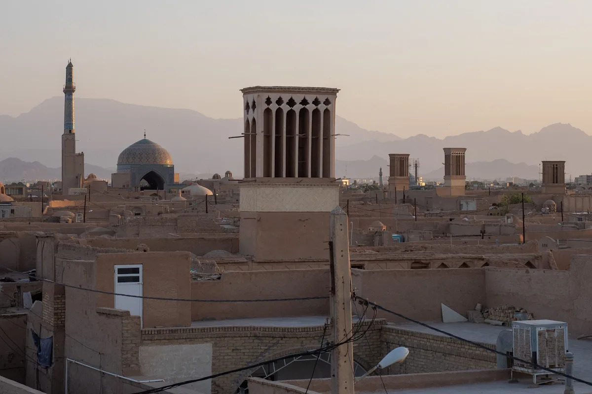 Woman on a walk in her underwear briefly detained in Iran