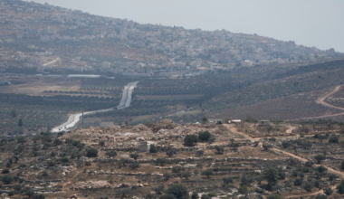 EU criticizes Israel's latest West Bank settlement measures