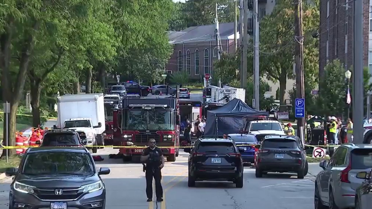 Contractor found dead in Downers Grove sewer after extensive search