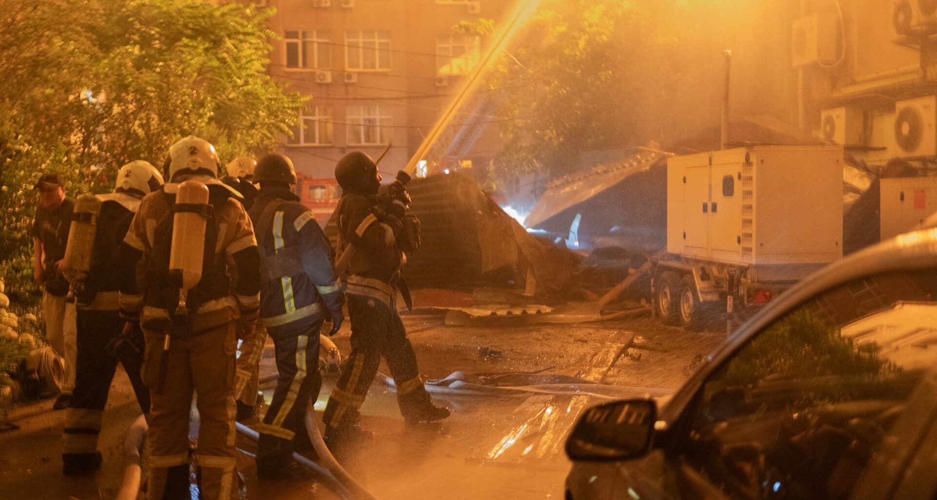 At least 8 killed in Kyiv after Zelenskyy warns of ‘massive Russian strike’ | Russia-Ukraine war News
