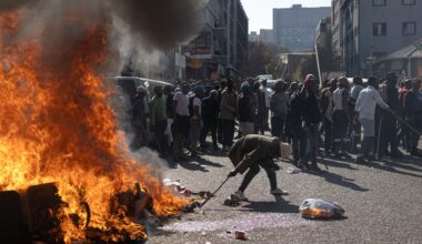 More than 900 arrested during South Africa’s antimigrant protests | Migration News
