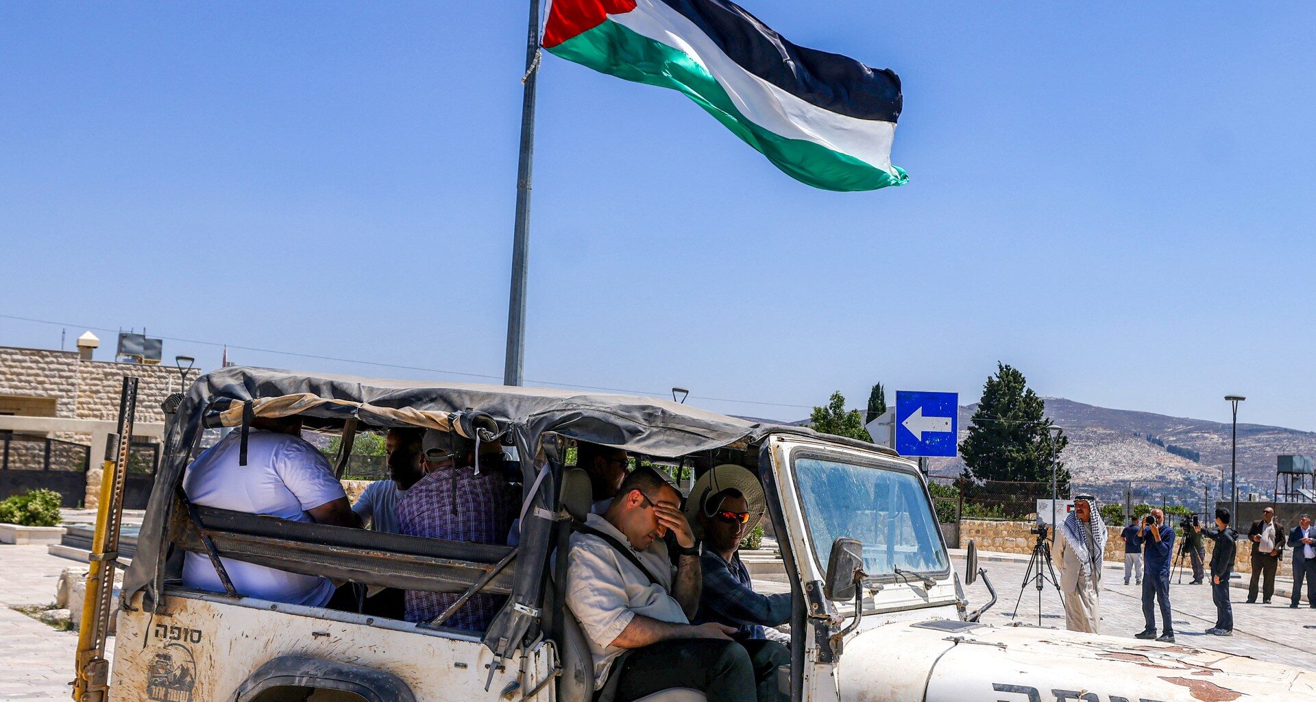 Israeli settlers intensify attacks in West Bank, targeting water supplies | Israel-Palestine conflict News