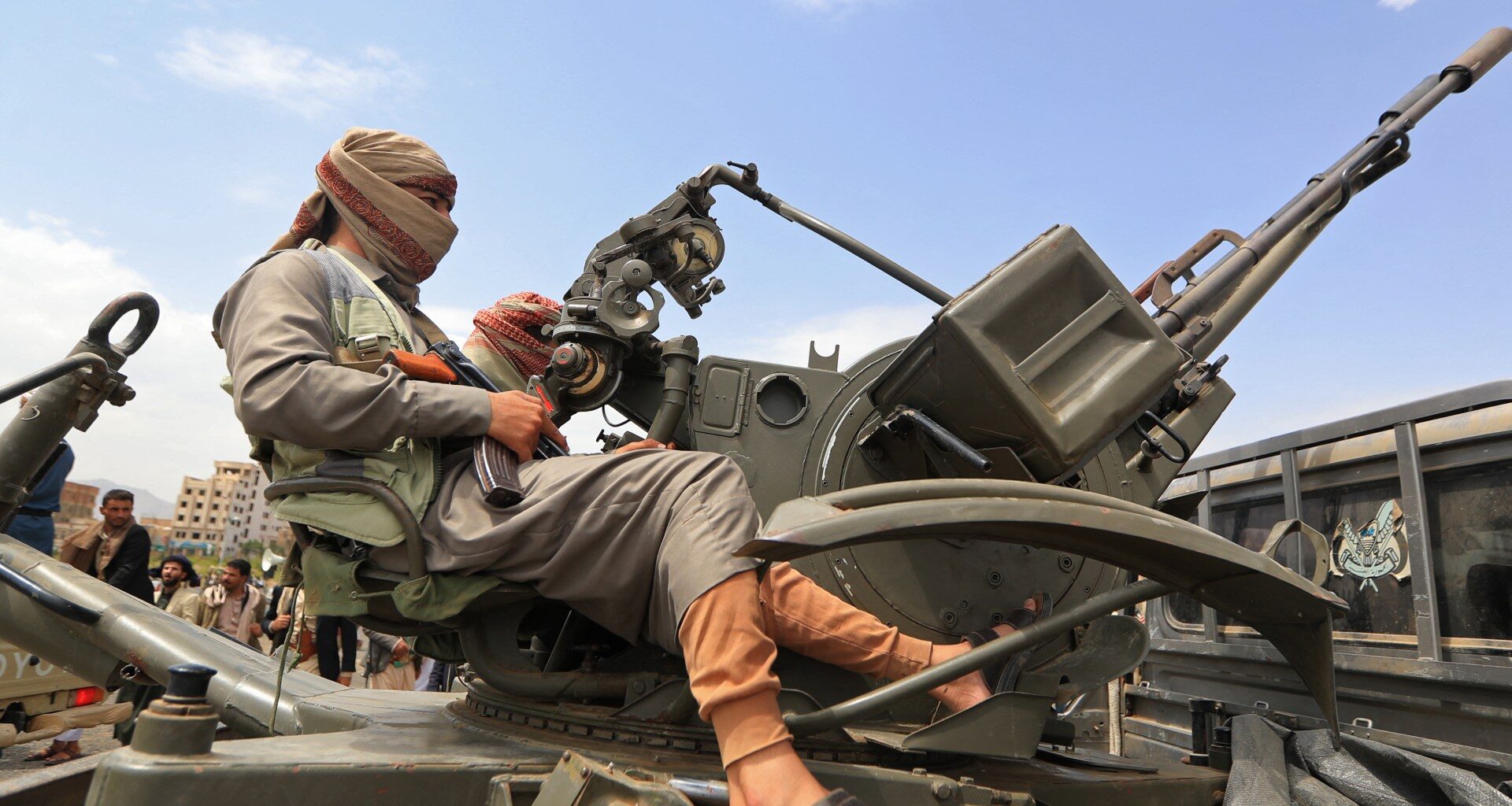 Leading Houthi threatens ‘siege’ on Saudi Arabia after Yemen airport attack | Conflict News