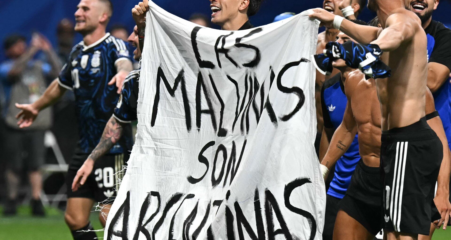 UK urges FIFA to investigate Argentina over World Cup Falklands banner | World Cup 2026 News